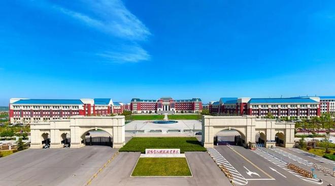 高考生看过来！潍坊食品科技职业学院发布2025年招生简章(图1)