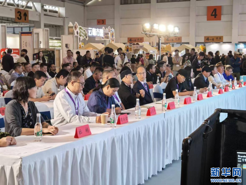 云南农业大学云南省咖啡现代产业学院举办科技成果发布会_新华网(图2)