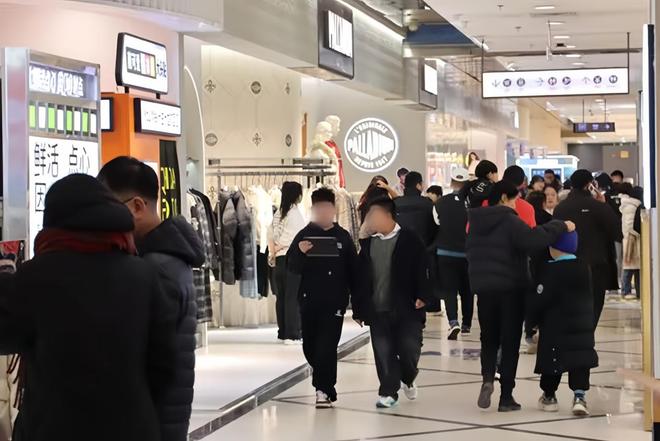 恒丰银行：暖心金融助燃新春消费年货里的金融温度 恒丰银行暖心助力装满你的新春购物车(图1)