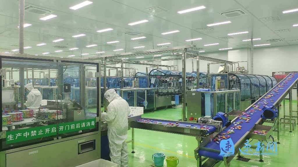 代表委员热议AI技术深度融入消费领域 推动经济高质量发展 两会财经眼(图1)