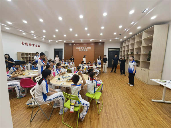 【基地动态】天津科技大学食品安全科普基地开展科普研学活动讲授食品安全与膳食营养知识(图1)