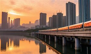 AR行业现状及前景分析AR终端将有望成为继智能手机之后的下一代计算平台(图2)