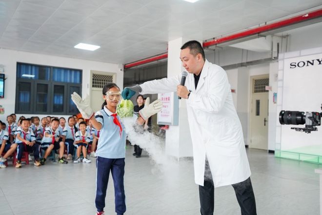 第369间“索尼梦想教室”落地云南景谷 助力教育公益与可持续发展(图9)