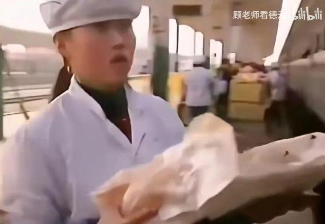 从泡面到文创雪糕一节车厢浓缩二十年食品饮料消费变迁(图8)