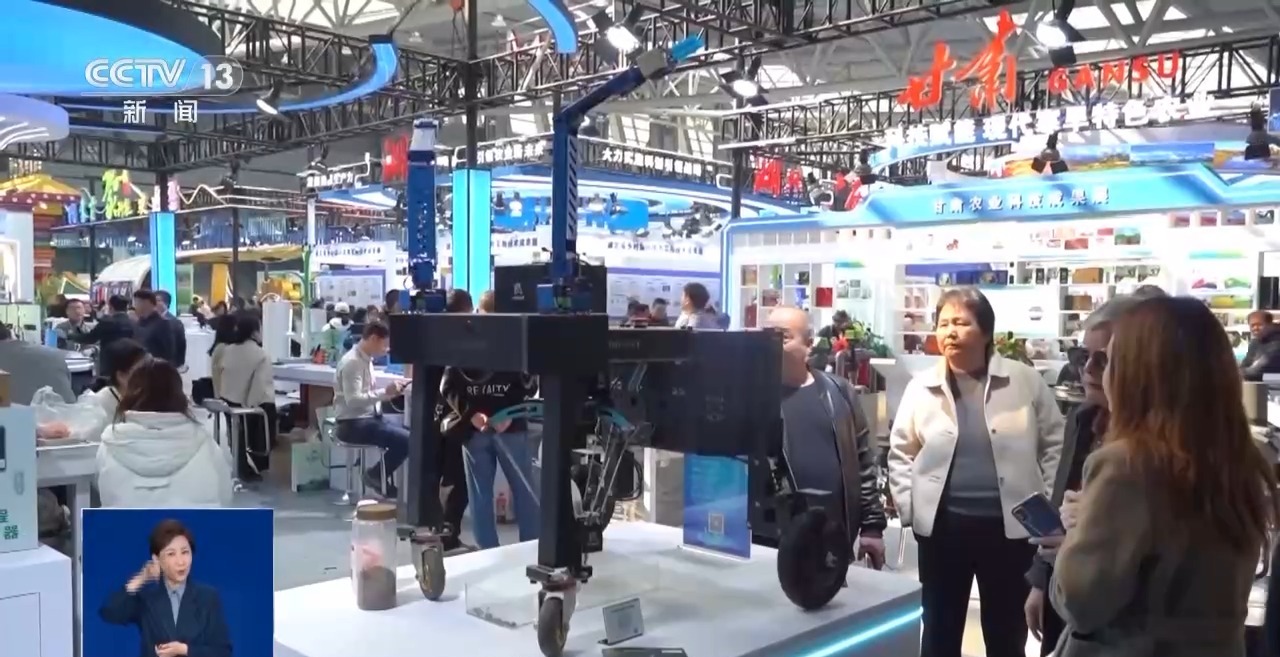 智慧农业装备集中亮相 “黑科技”为丰收保驾护航(图3)