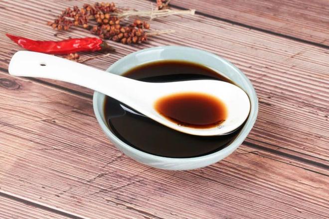 《食品科学》：江苏科技大学余永建研究员等：传统与封闭式固态食醋酿造体系风味品质的差异性分析