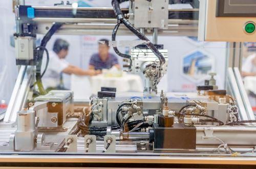 锅圈董事长杨明超：推动锅圈、华鼎、澄明、宋河走上发展快车道